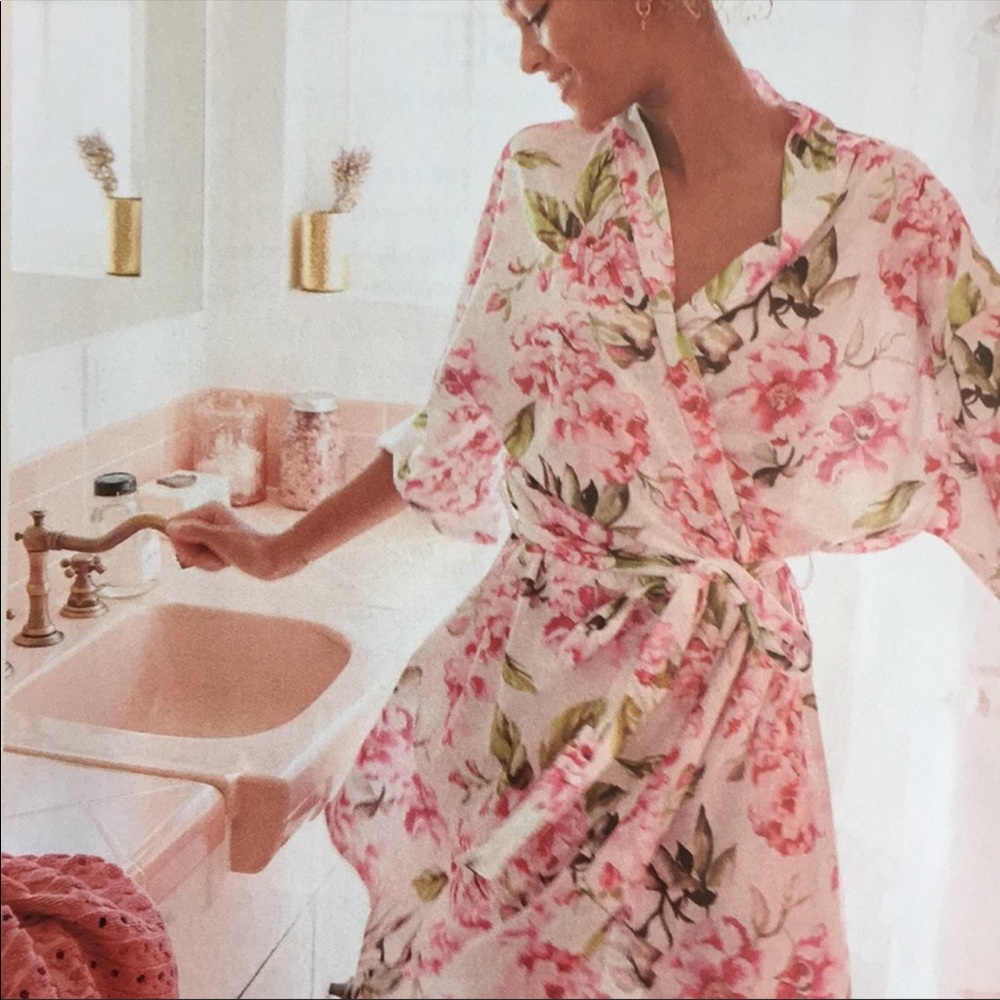 Show Me Your Mumu Brie Floral Robe